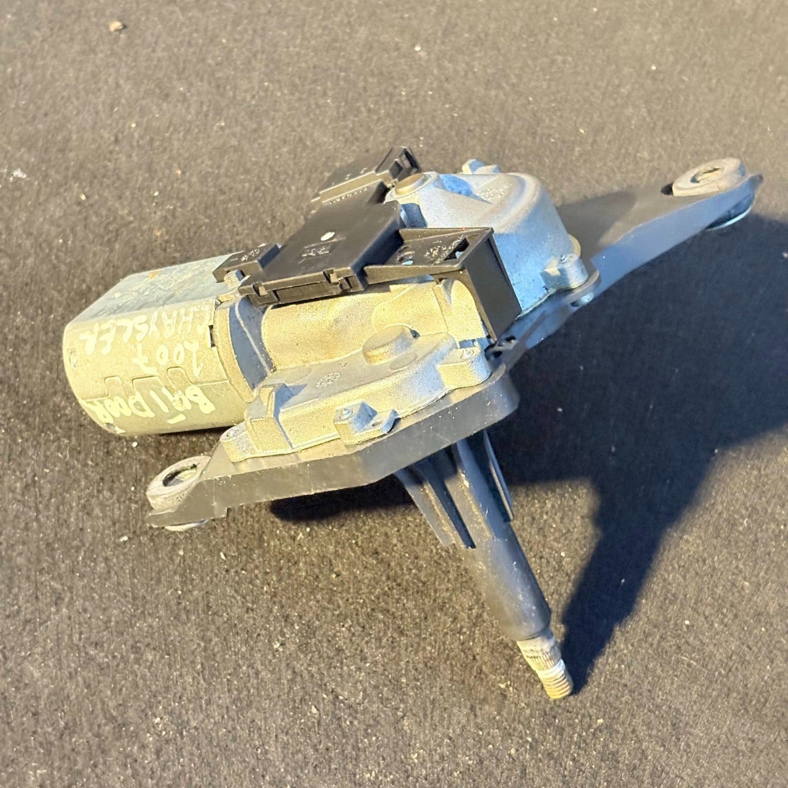 Chrysler 300C Touring Estate 2004-2010 Rear Tailgate Wiper Motor 54003205