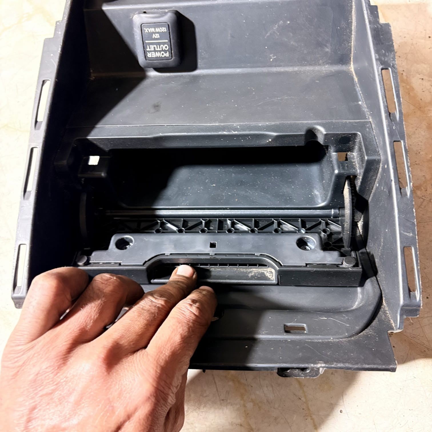 HONDA CRZ MK1 DASHBOARD STORAGE COMPARTMENT 77292-SZT-G 2011