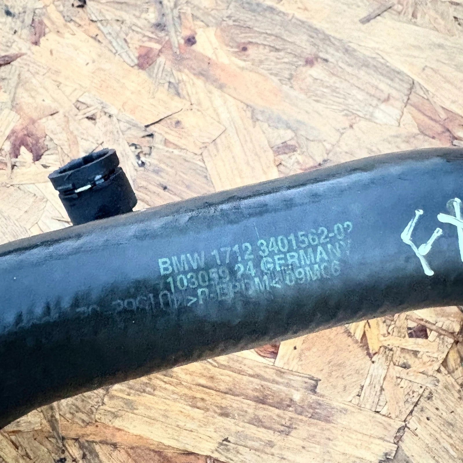 BMW X5 E53 2000?2006 Engine Coolant Radiator Pipe Hose 10305924