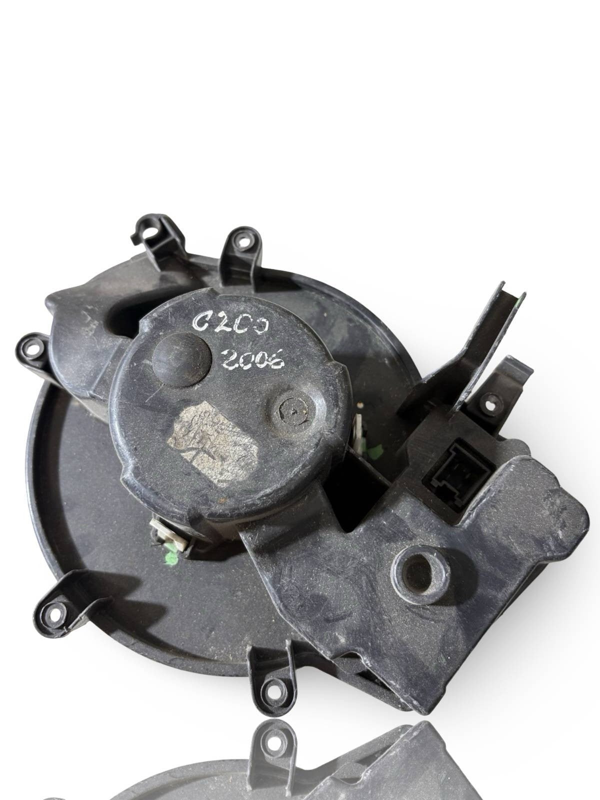 Mercedes C-Class W203 2006 Heater Blower Motor Fan A2038202614 RHD