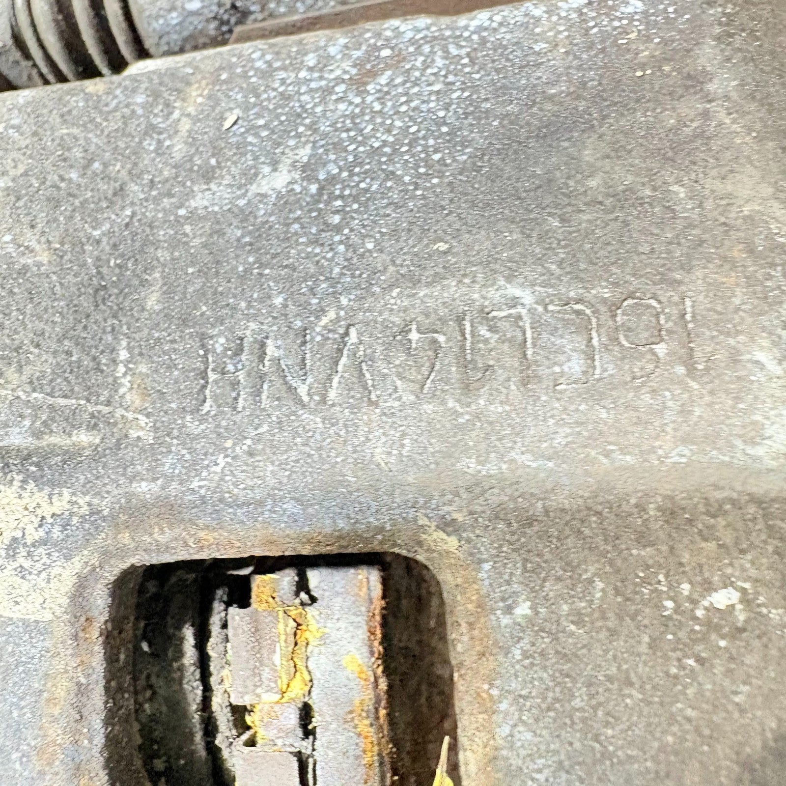 2010 AUDI A4 B8 A5 FRONT LEFT PASSENGER SIDE BRAKE CALIPER