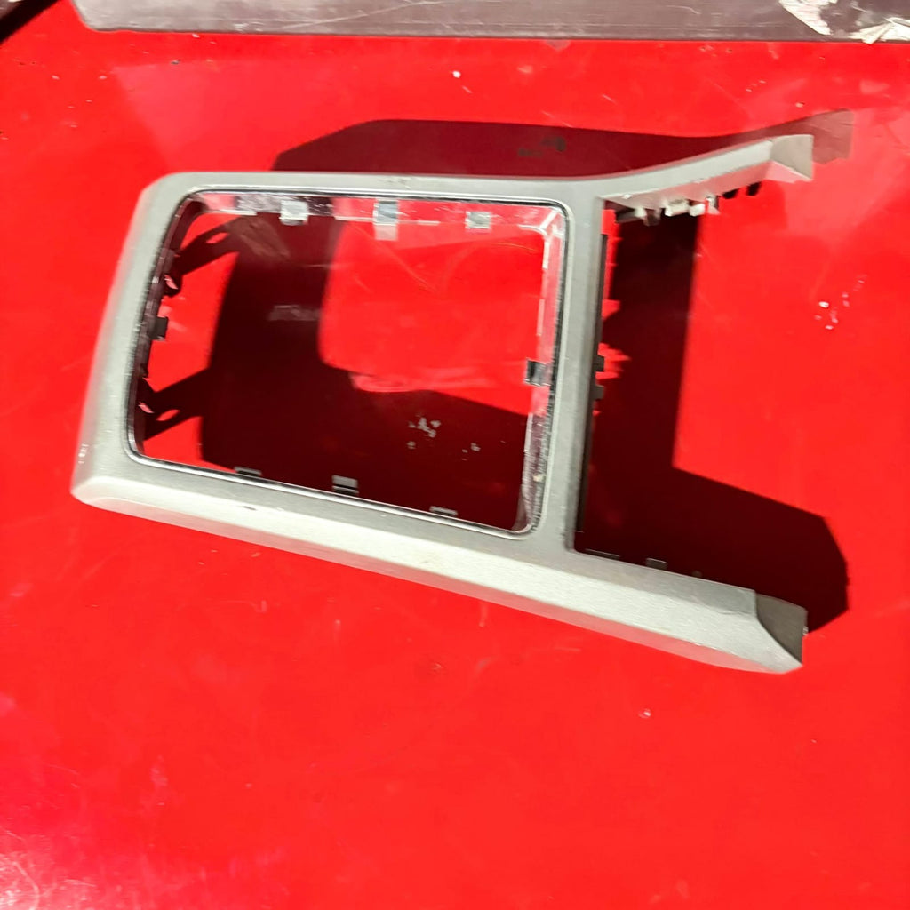 VAUXHALL ASTRA H GEAR STICK SURROUND TRIM PANEL GREY 13 116 962-2004-2013