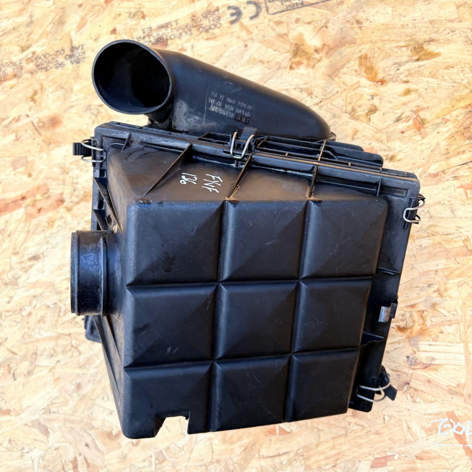 (AS) MERCEDES BENZ W202 C220 CDI AIR FILTER BOX A6040941304 A6040941404 1998