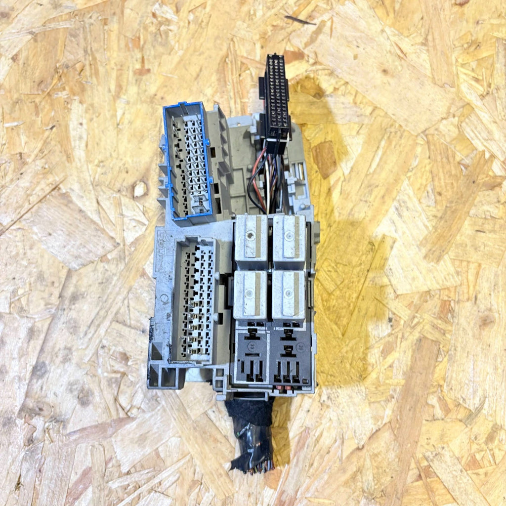 Vauxhall Combo C 2004-2011 Engine Bay Fuse Box Relay Module 09115148 9115148