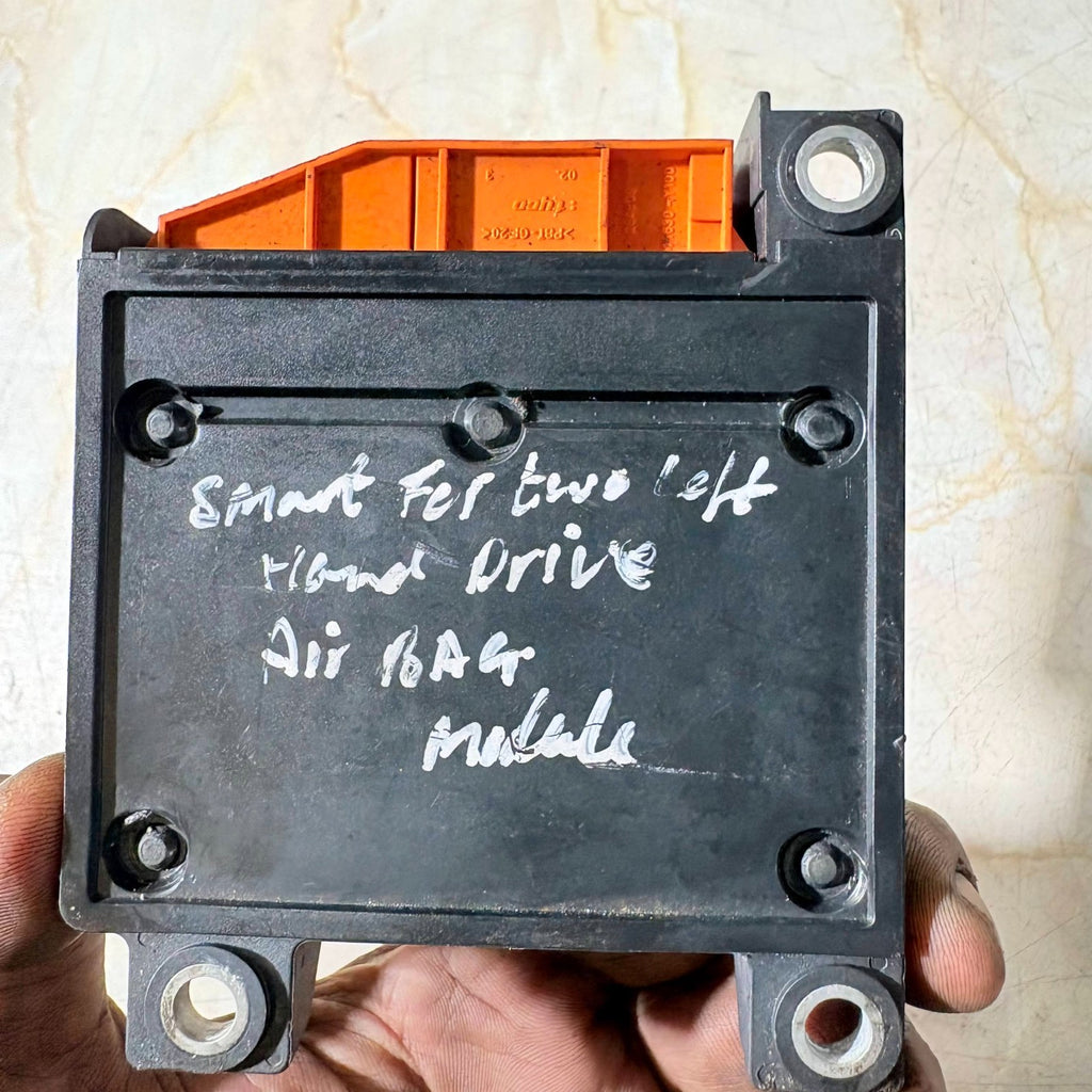 Smart Fortwo 450 MC01 airbag control unit airbag module 0001211V007