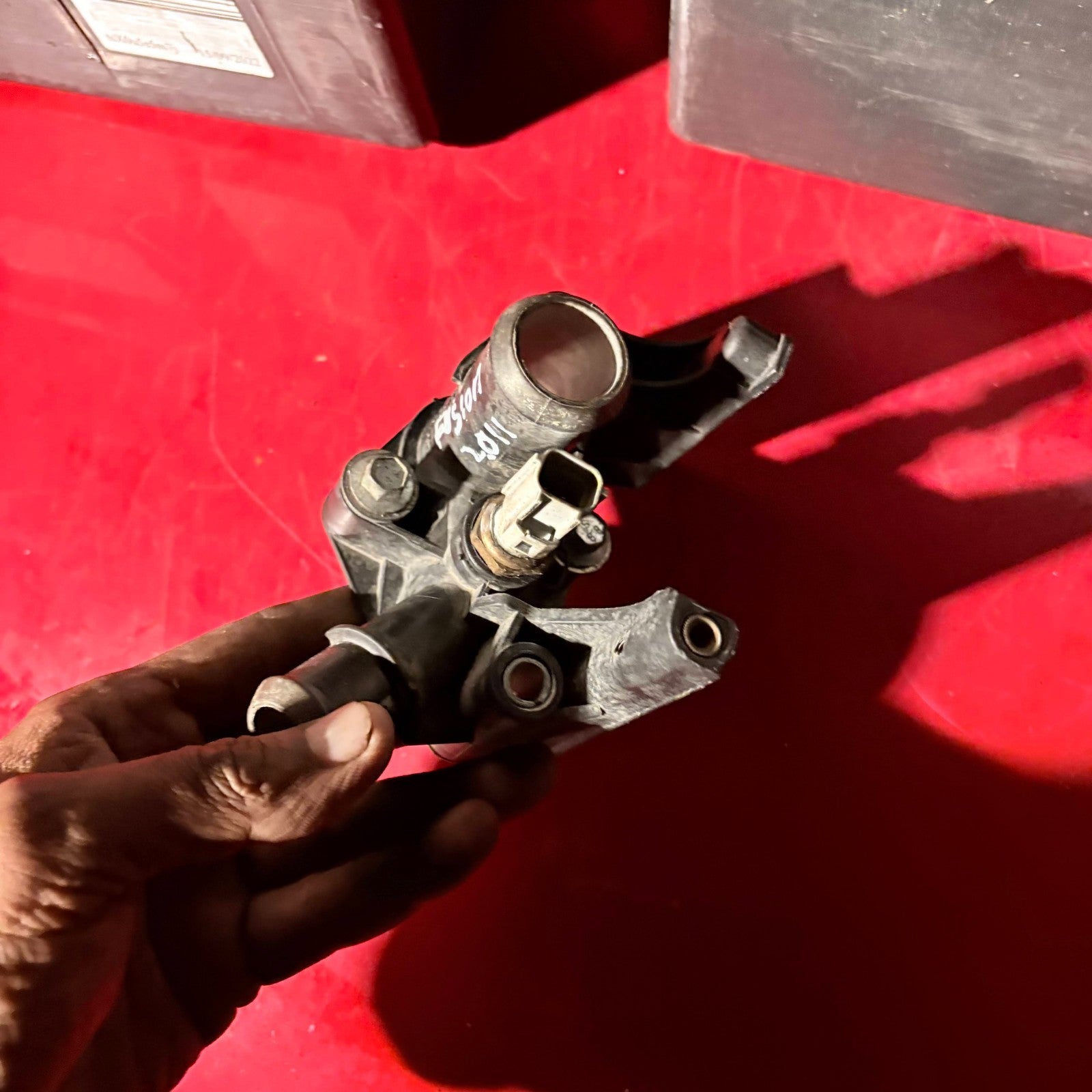 Thermostat housing Ford Fusion