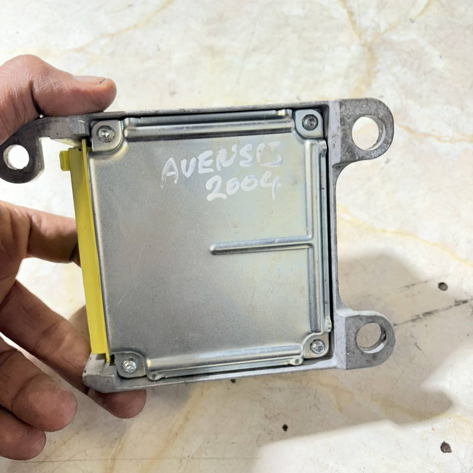 2004 TOYOTA AVENSIS AIR SRS BAG CONTROL MODEL UNIT 208623-106