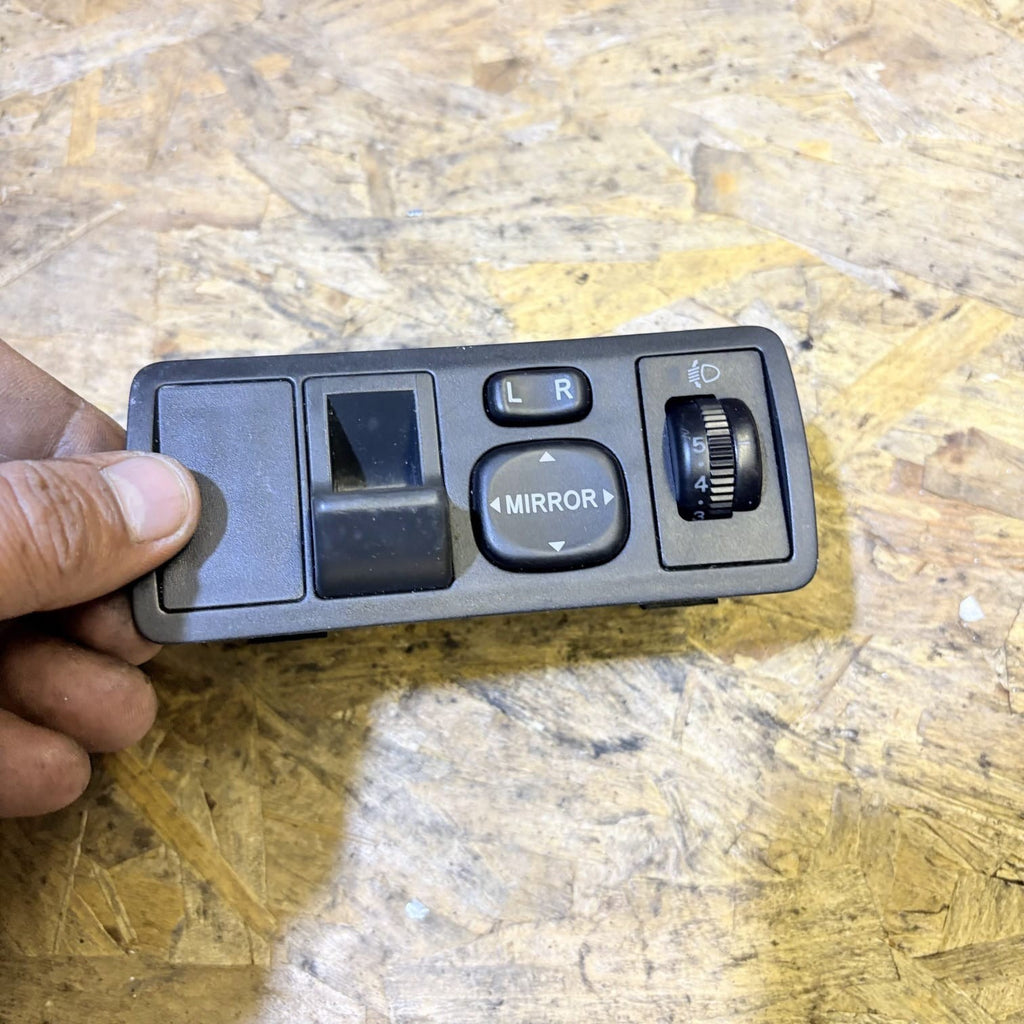 TOYOTA COROLLA 2003-2008 E120 ELECTRIC MIRROR SWITCH PANEL-183574 777663