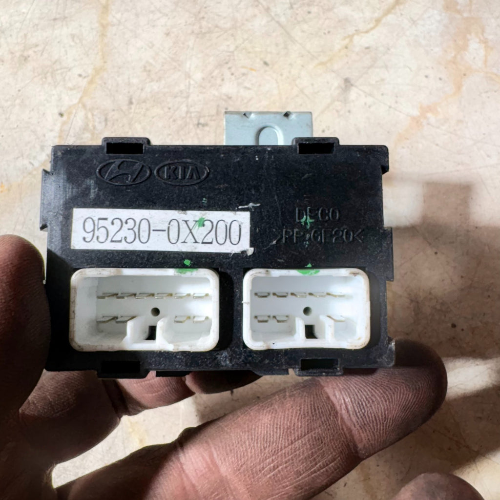 Hyundai i10 2007-2013 Relay Control Module 95230-0X200