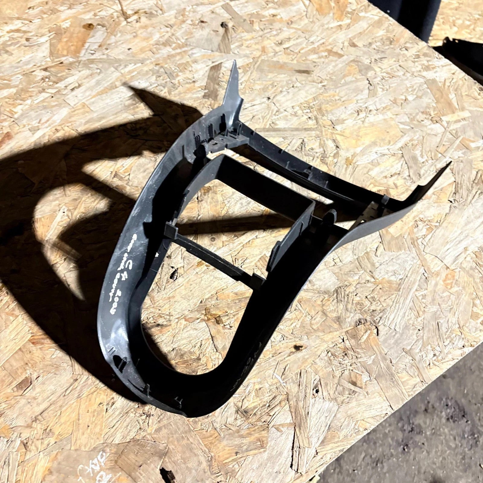Citro?n C4 Mk1 2004?2010 Centre Console Gear Surround Trim Panel