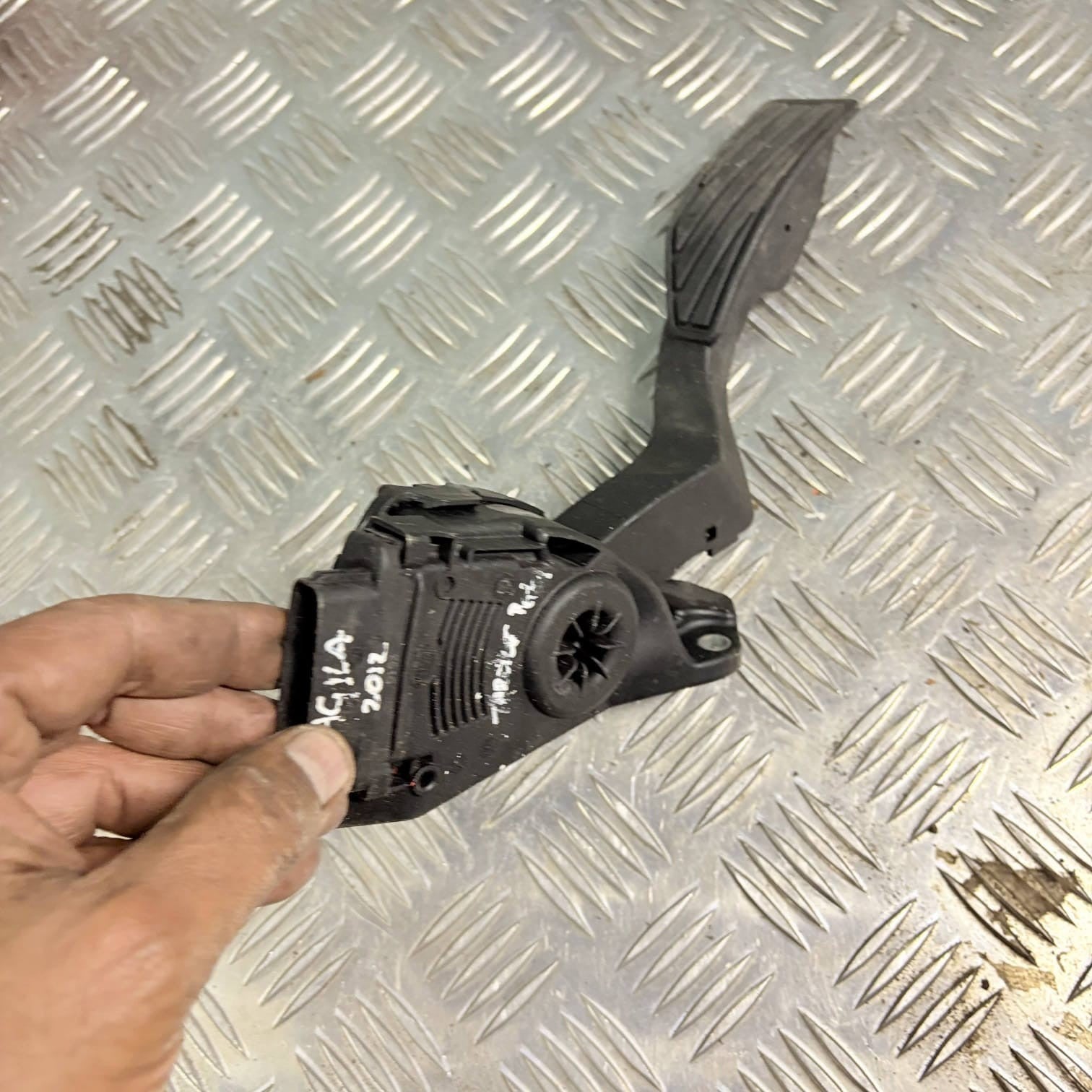 Vauxhall Agila B Accelerator Throttle Pedal 49400-51K01 1.2 Petrol 2012