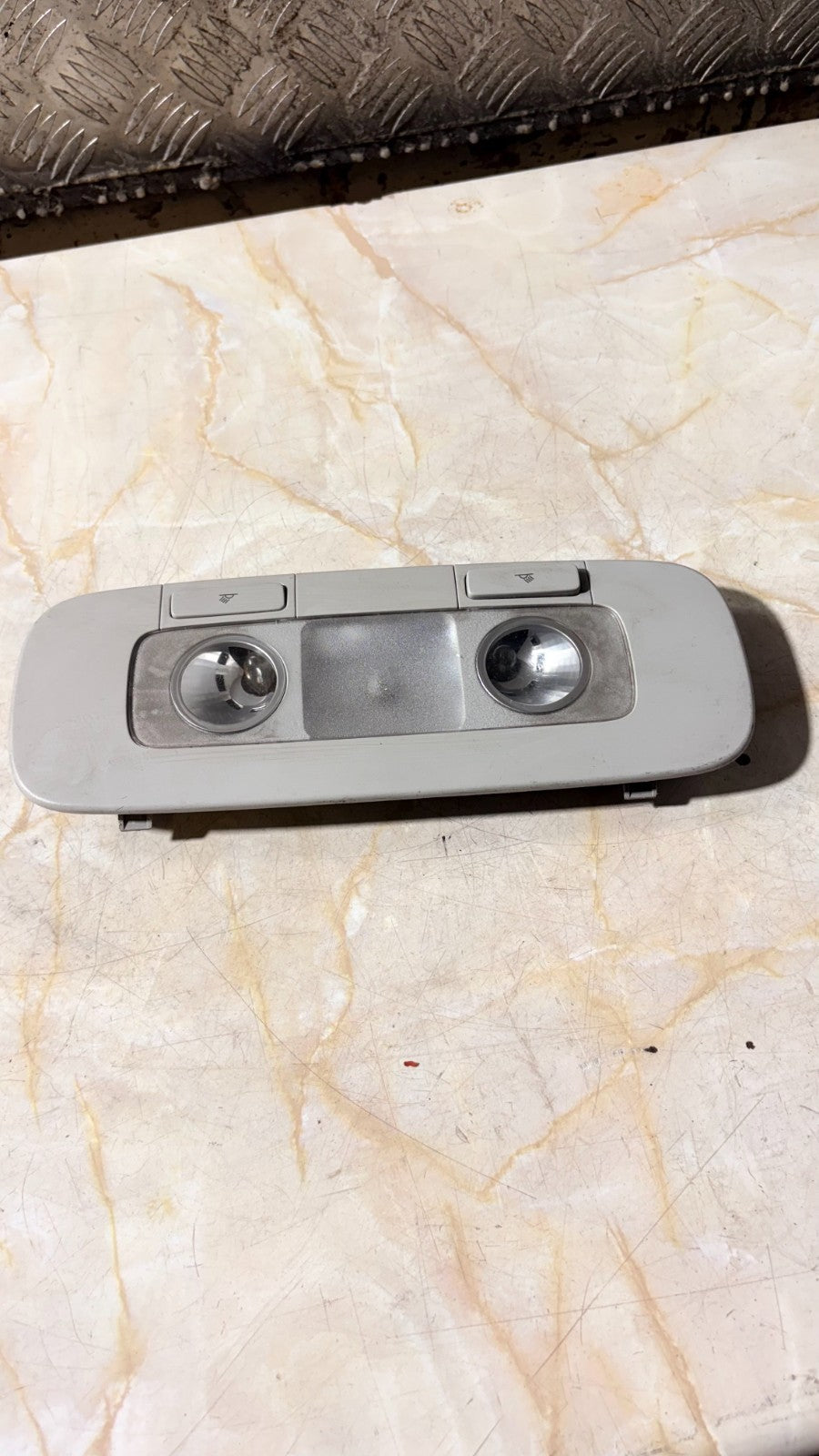 VOLKSWAGEN GOLF GT 2007 INTERIOR LIGHT MIDDLE REAR 1KO947-291