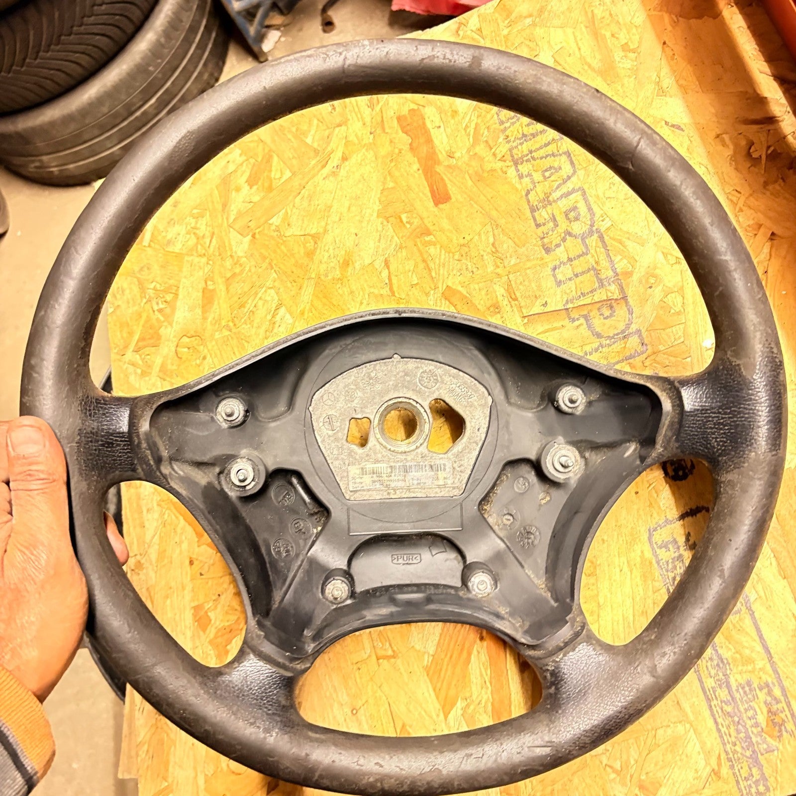 STEERING WHEEL MERCEDES-BENZ SPRINTER A906 STEERING WHEEL A906 464 0201