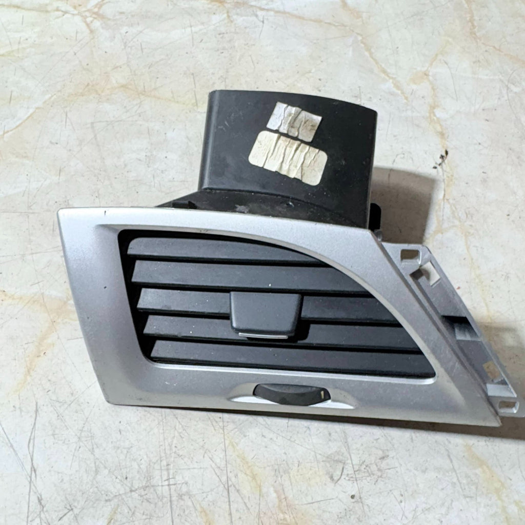 RENAULT Megane 3 generation (2008-2020) DashboardLeft Side Air Vent