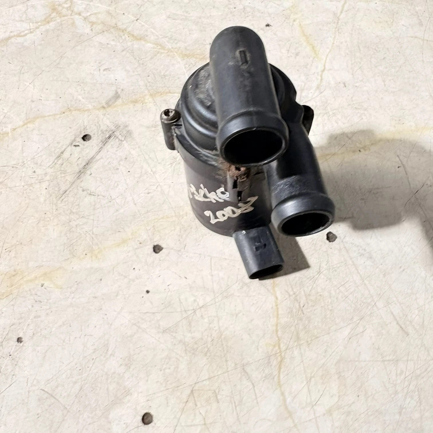 Porsche 2008 Auxiliary Water Pump - 7L0965561J Part