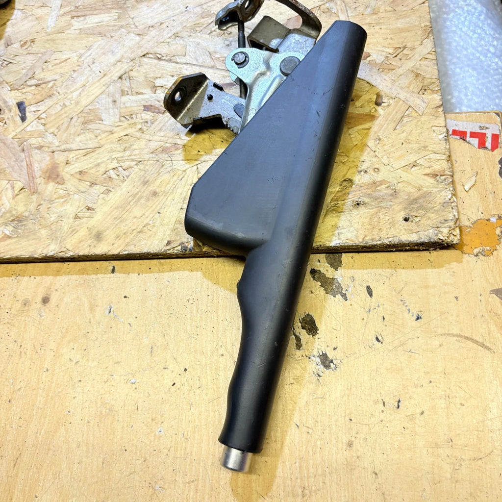 AUDI TT MK1 8N 1998-2006 COUPE HANDBRAKE LEVER & RELEASE BUTTON