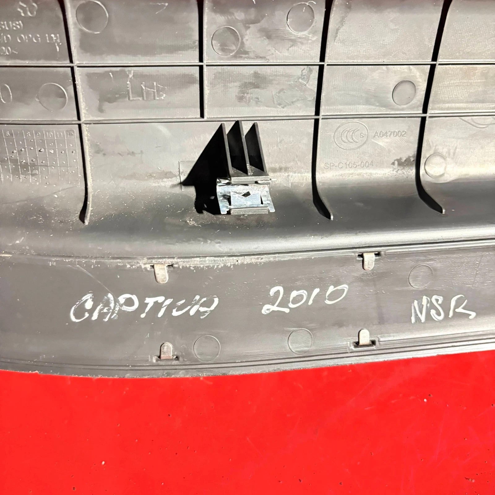 Chevrolet Captiva 2010 Left side Rear Door Step Sill Kick Plate A047002
