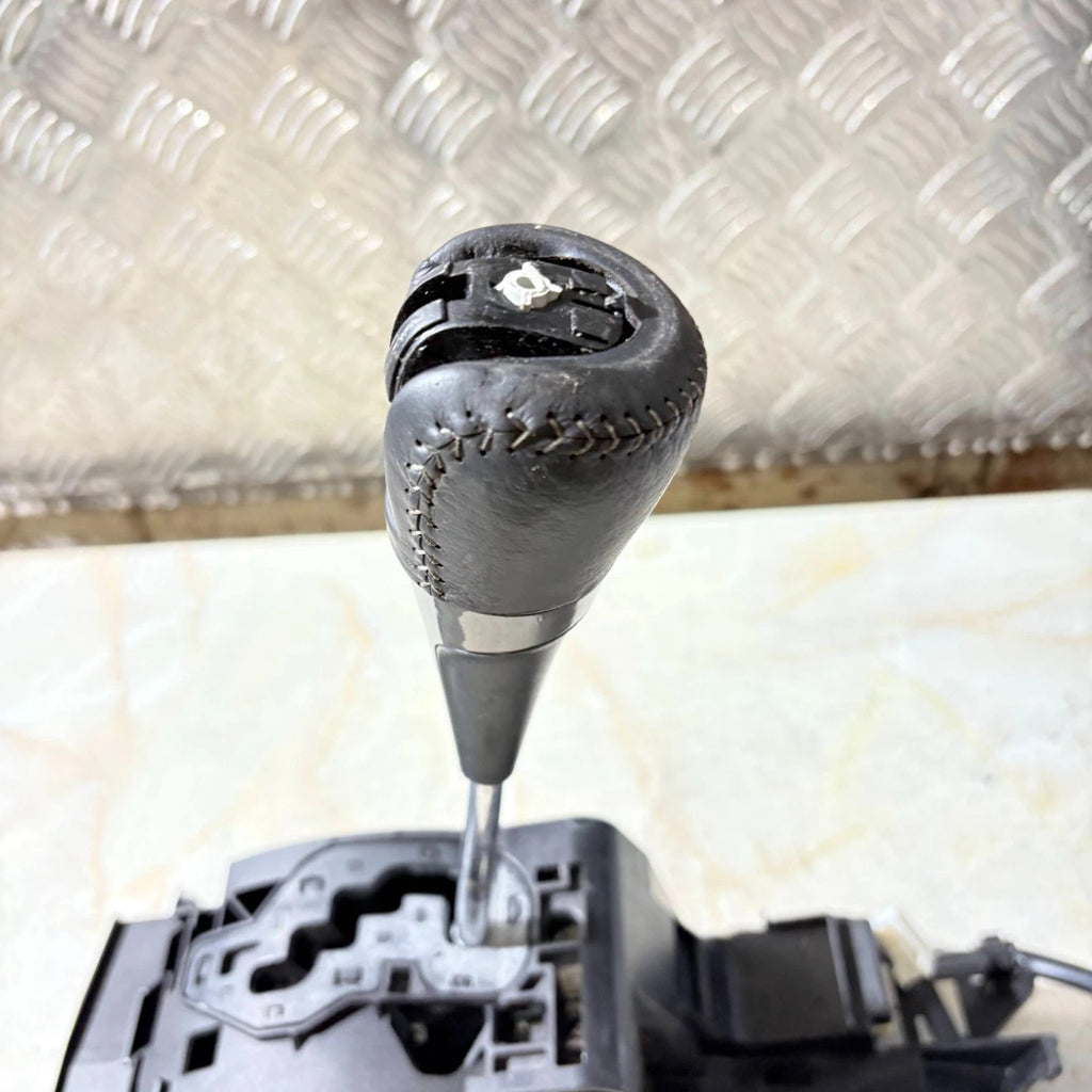 2012-2020 Toyota Yaris Hybrid XP130 RHD CVT Gear Selector 52160RH 52170RH