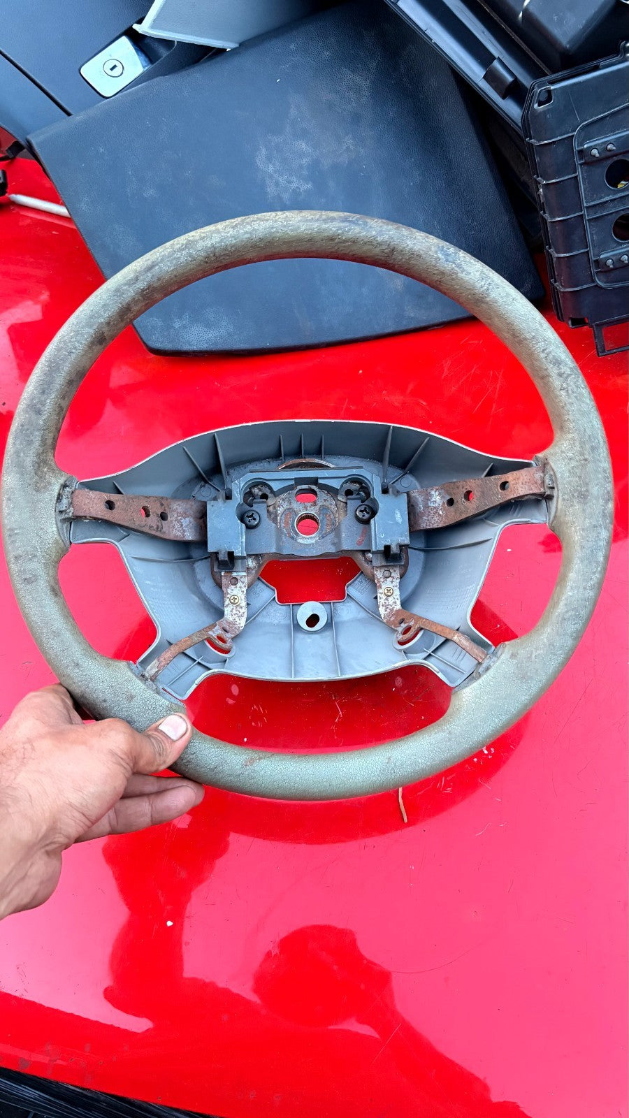 KIA SEDONA MK1 2004 4 SPOKE STEERING WHEEL
