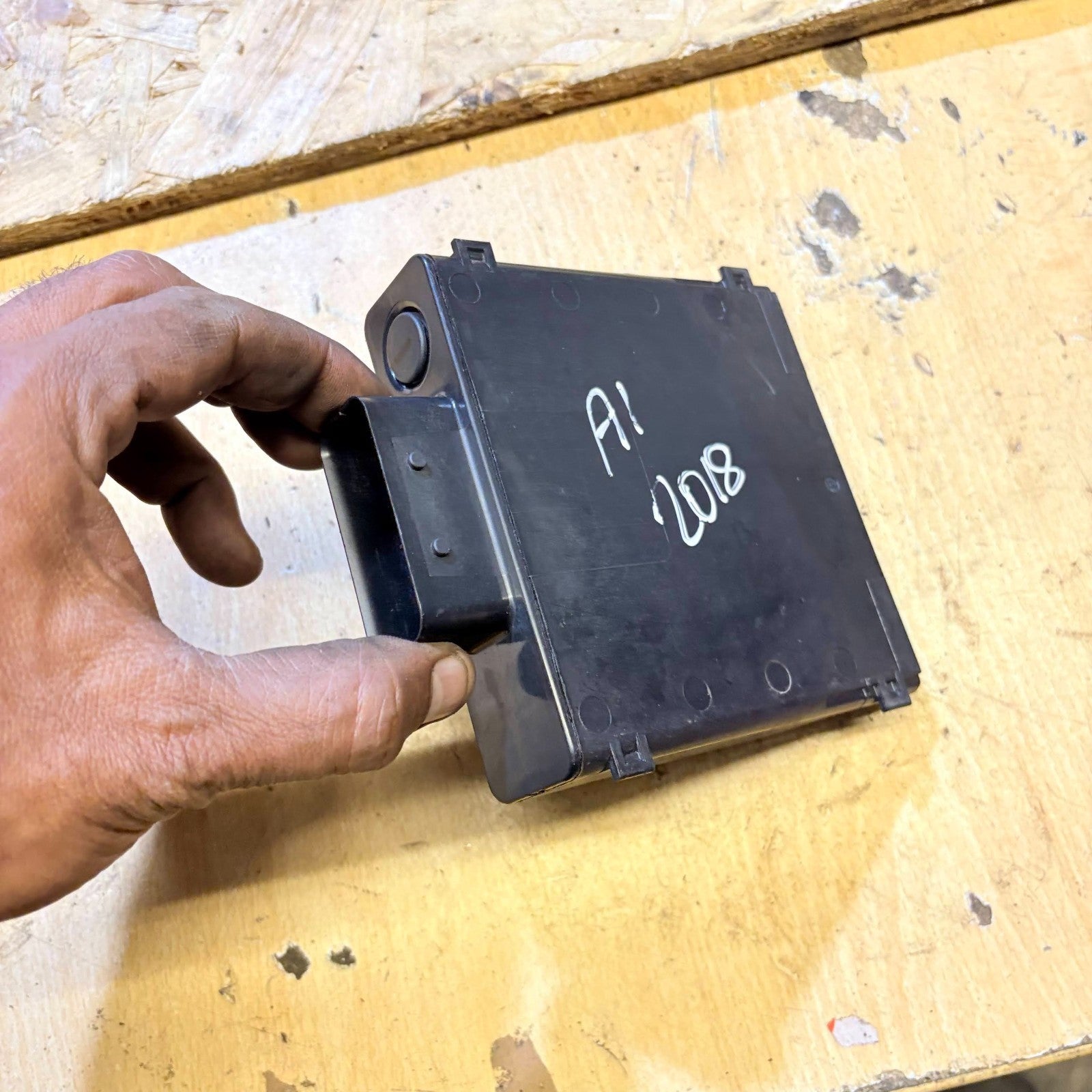 AUDI A1 2018 Voltage Convertor Module ECU 8K0959663D