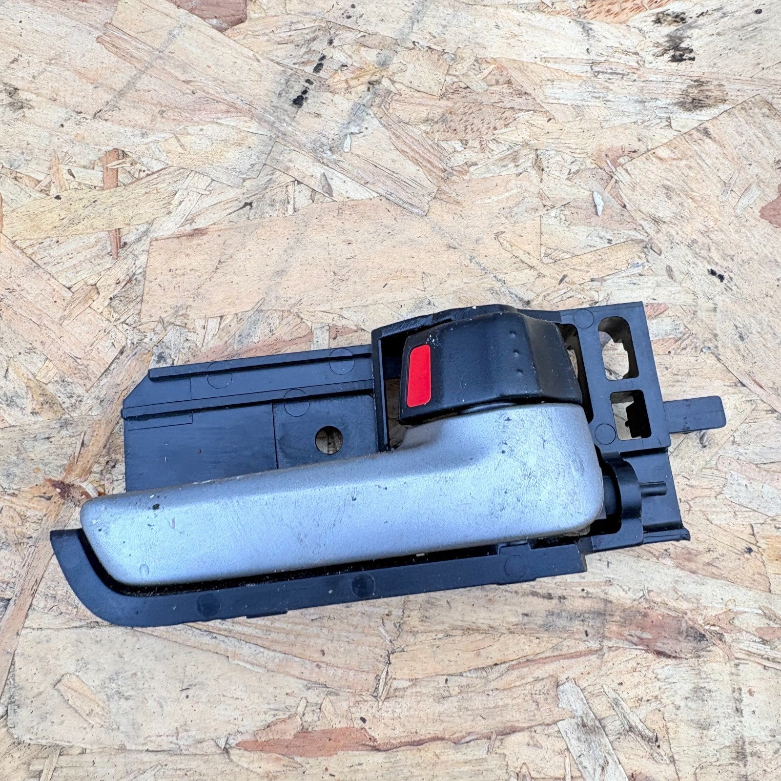 Suzuki Splash Right Offside Rear Inner Door Handle Mk1 2008-2015U