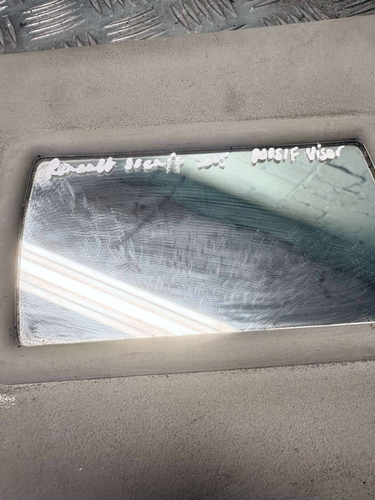 RENAULT GRAND SCENIC MPV MK2 2005-2009 FRONT PASSSENGER SIDE SUN VISOR MIRROR