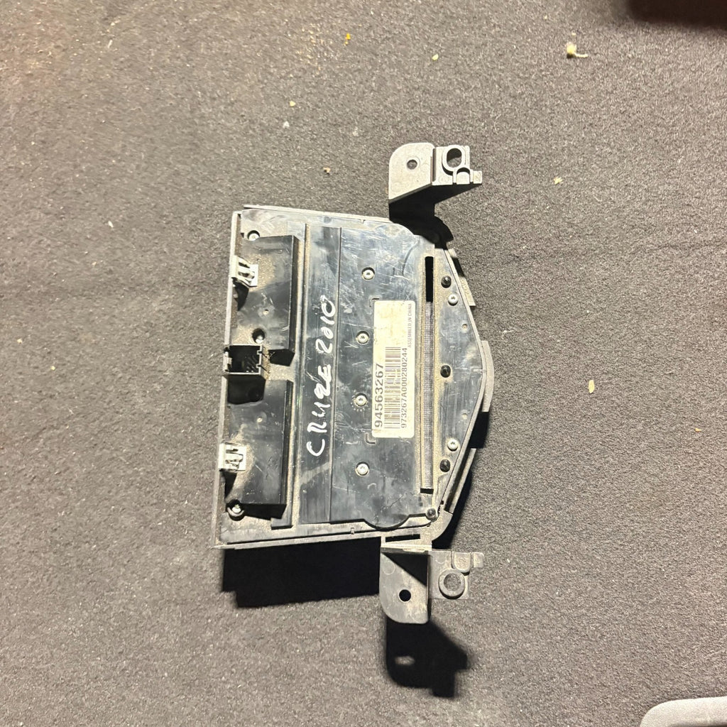 Chevrolet Cruze 2009-2012 CD Radio Control Switch 94563267