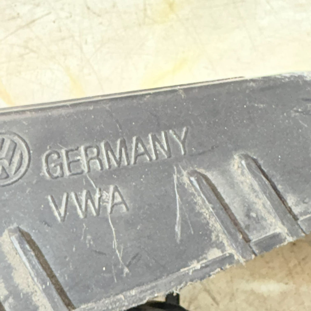 VW Golf Mk5 2004-2008 Rear Left N/S Passenger Bumper Guide Bracket 1K6807393