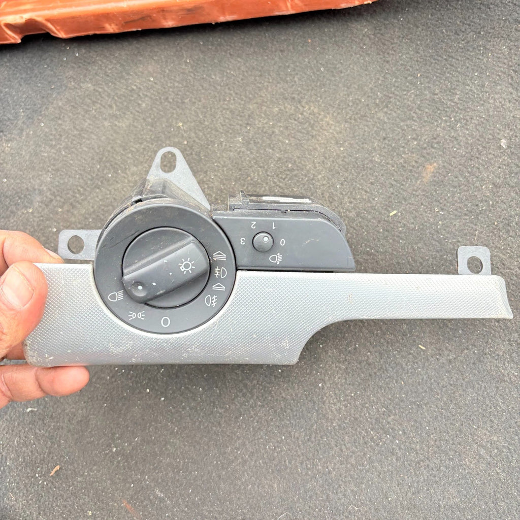 Audi A4 Headlight Control Switch with Fog Light 2008 to 2012 8E2853190