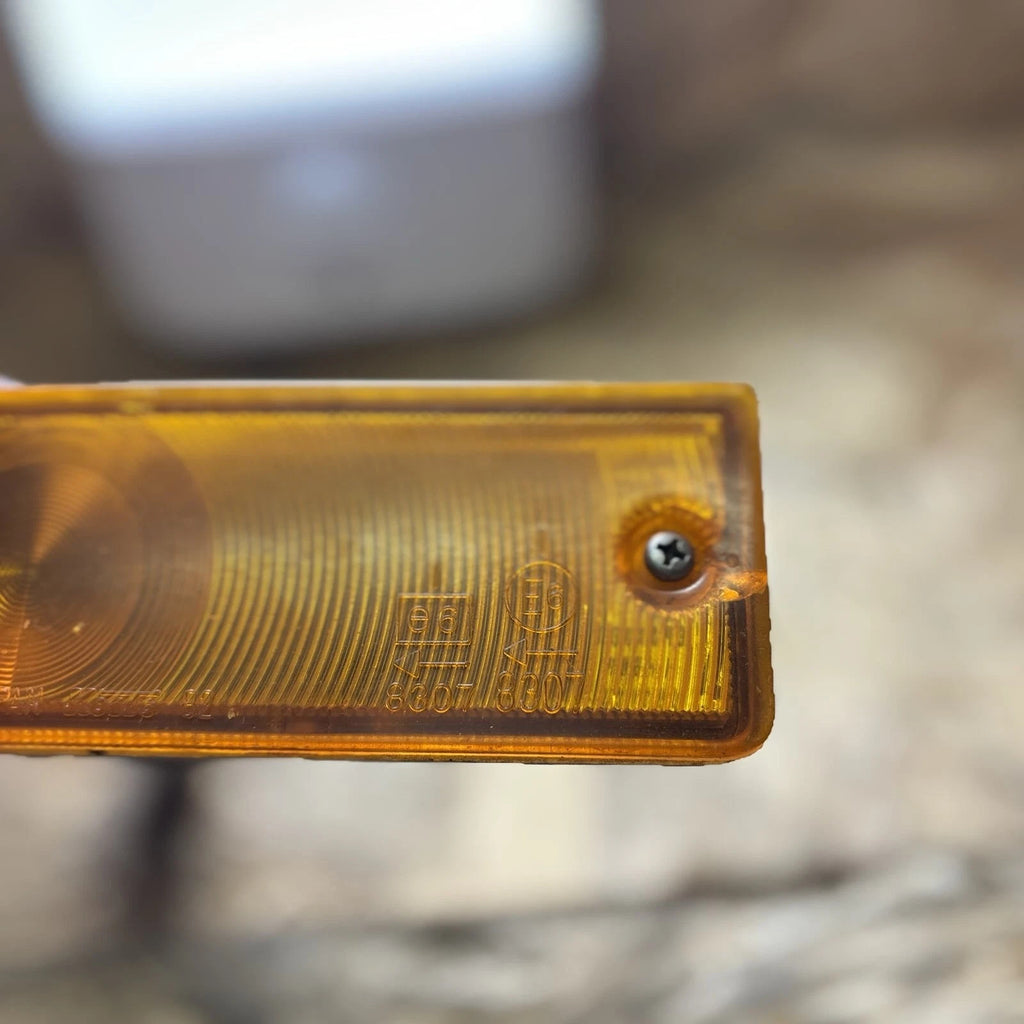 Toyota CorollaFront Turn Signal Lens RH