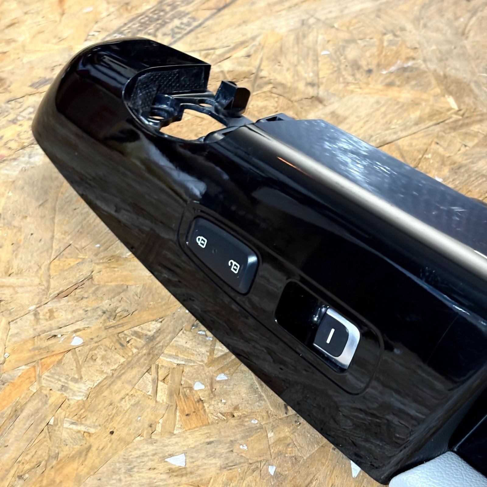 Kia Sportage MK4 QL 2016-2022 Front Passenger Window & Lock Switch 93575-F1520