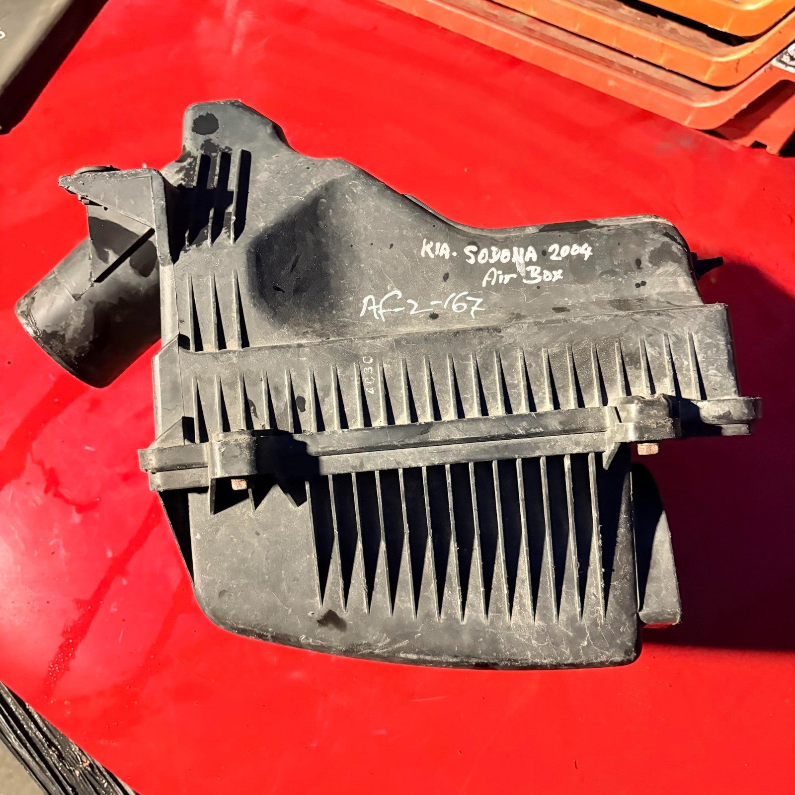 Kia Sedona 2002-2006 Air Filter Box Air Cleaner Housing