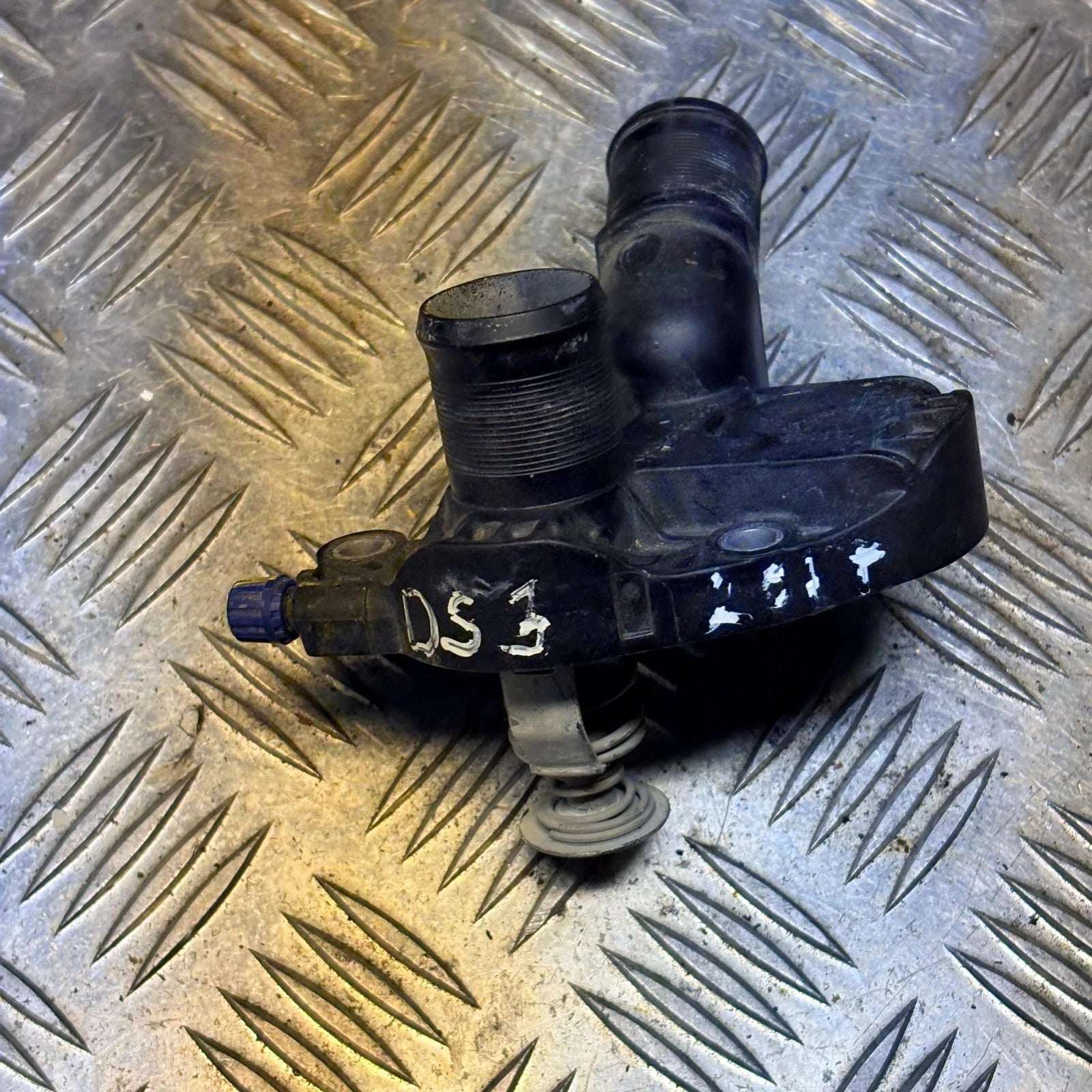 Citroen DS3/DS 3 1.2 VTi 82 Thermostat Housing Coolant Outlet 28996S01 2015-2019