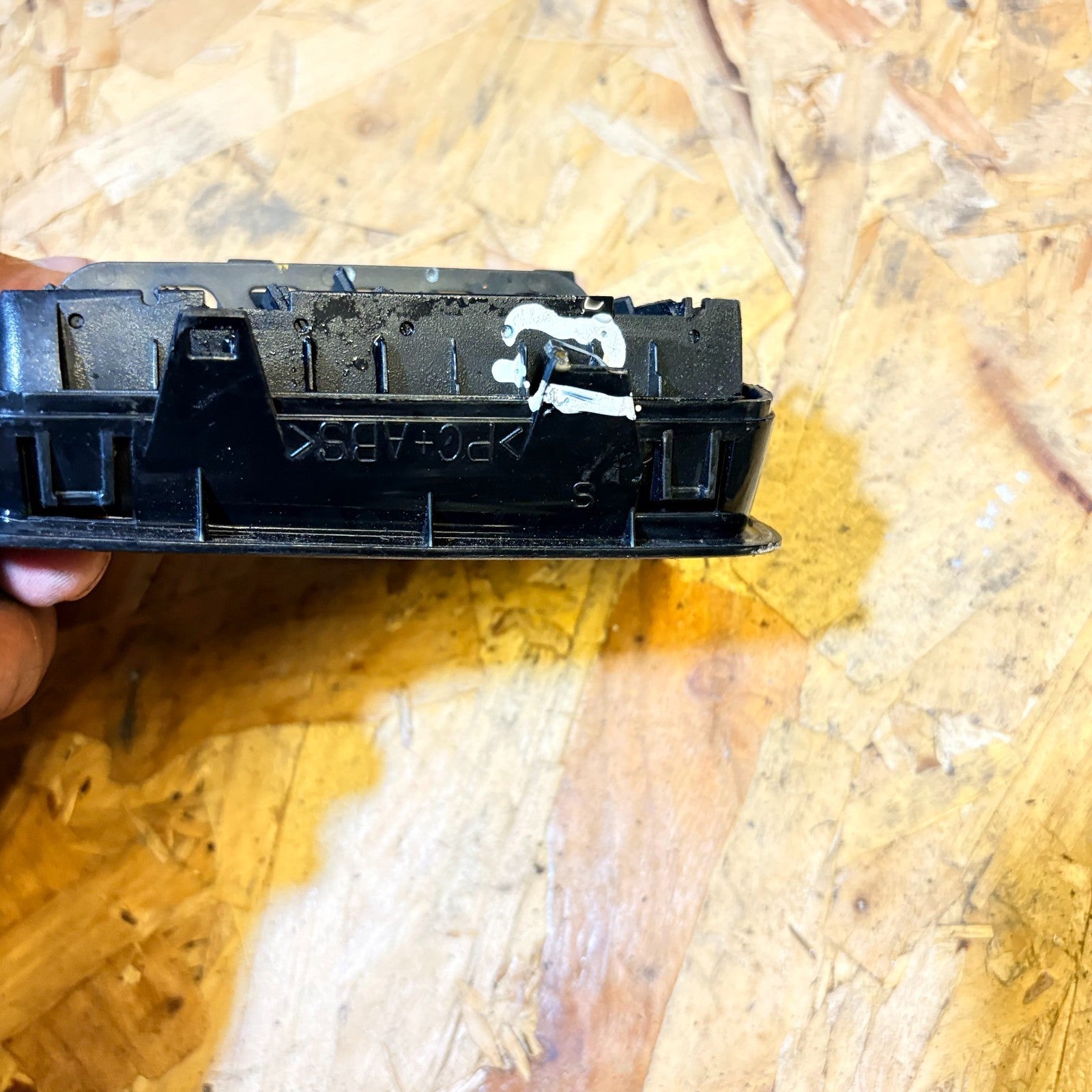 Fiat Doblo 2010 Dash Center Air Vent Grill ST4969