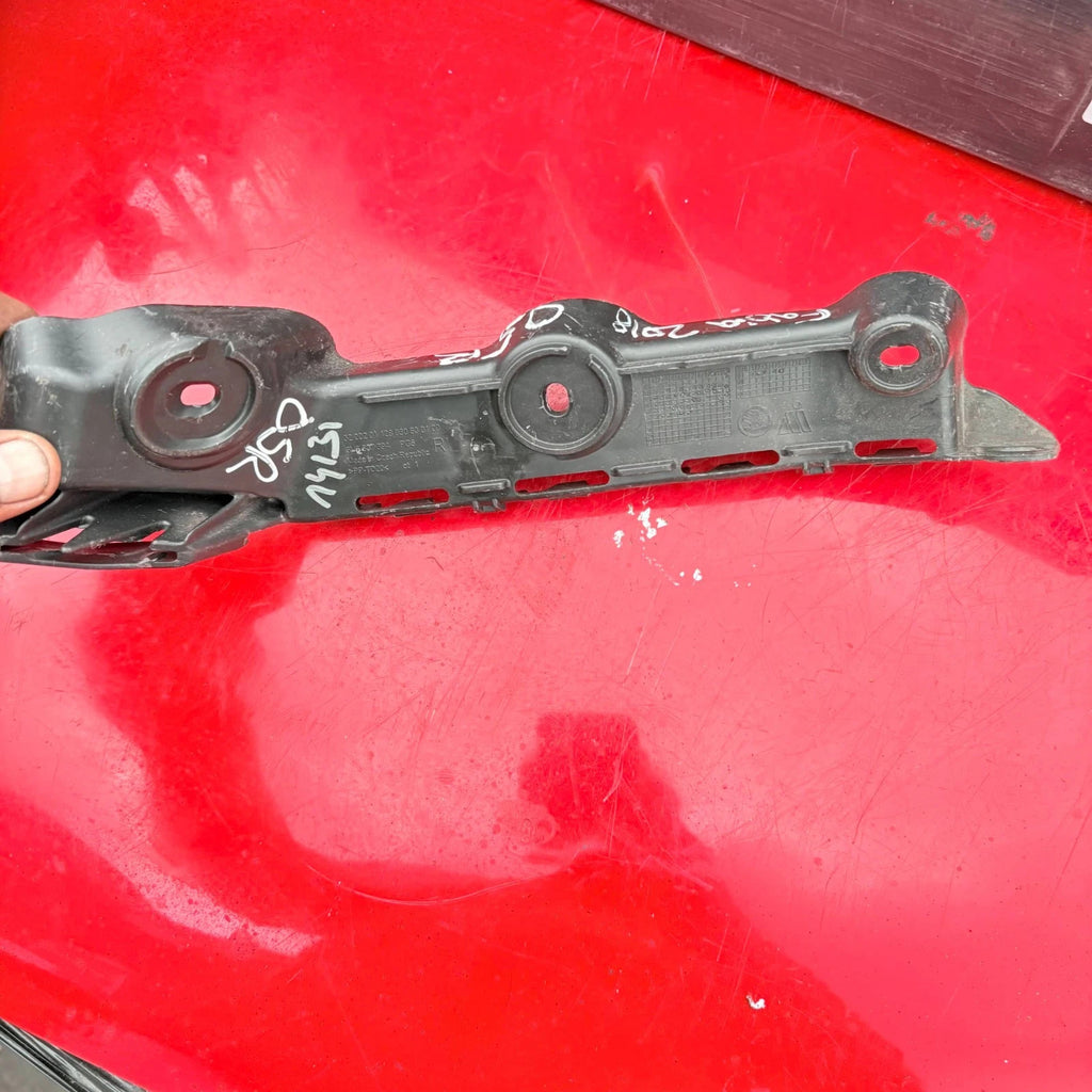 Skoda Fabia Rear Bumper Right Side Bracket 2018 6V9807394