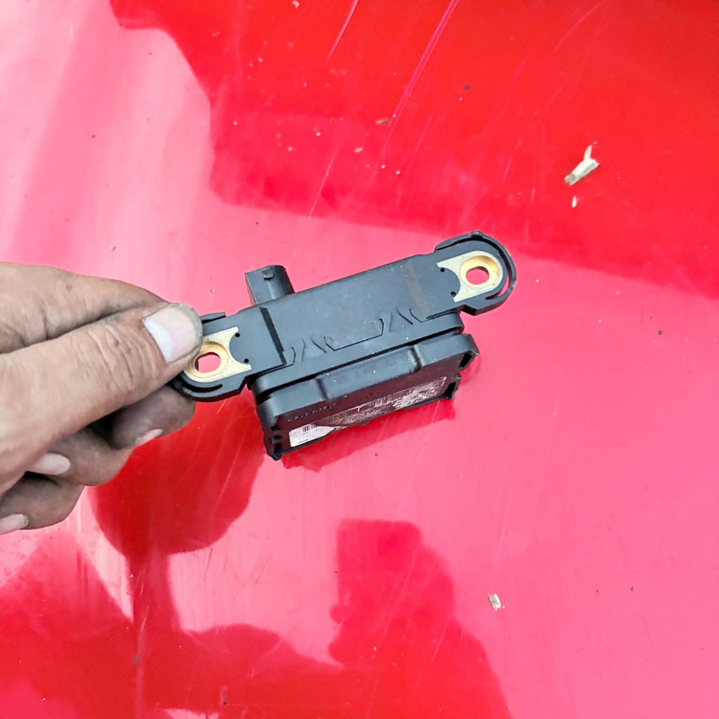 Mitsubishi Outlander Mk2 2006-2012 Yaw Rate Sensor 4670A282