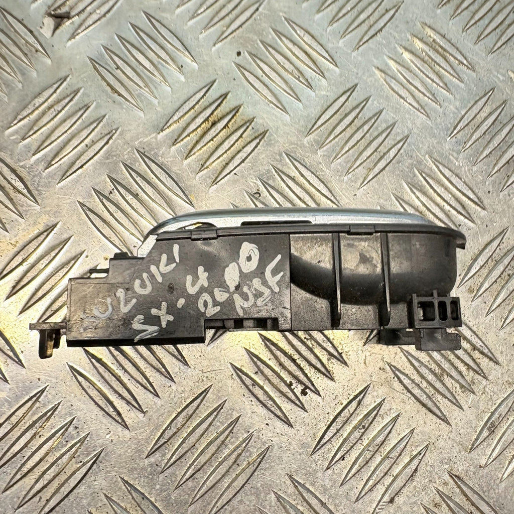 Suzuki Sx4 Mk1 2000 Left Passenger Front Side Inner Door Handle