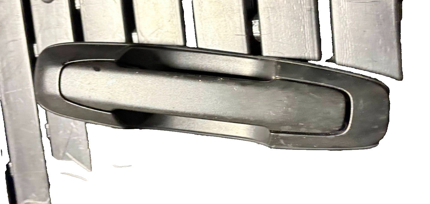82820 67D00 REAR LEFT SIDE OUTER DOOR HANDLE FOR SUZUKI VITARA 1998-2005