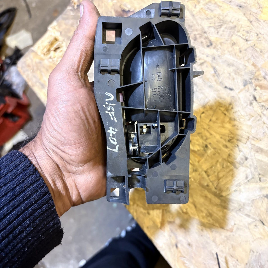 PEUGEOT 407 PASSENGER FRONT/SIDE INNER DOOR HANDLE 96526178