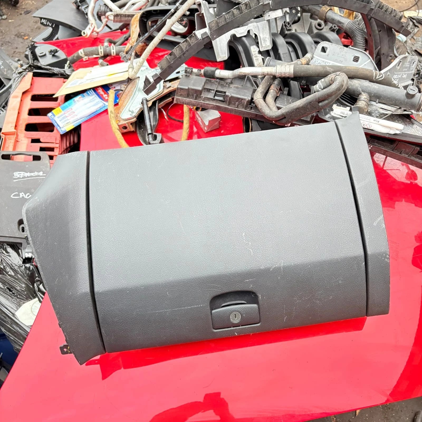 Kia Sorento 2006-2009 RHD Dashboard Glove Box Assembly 84511-3E700 84541-3E700