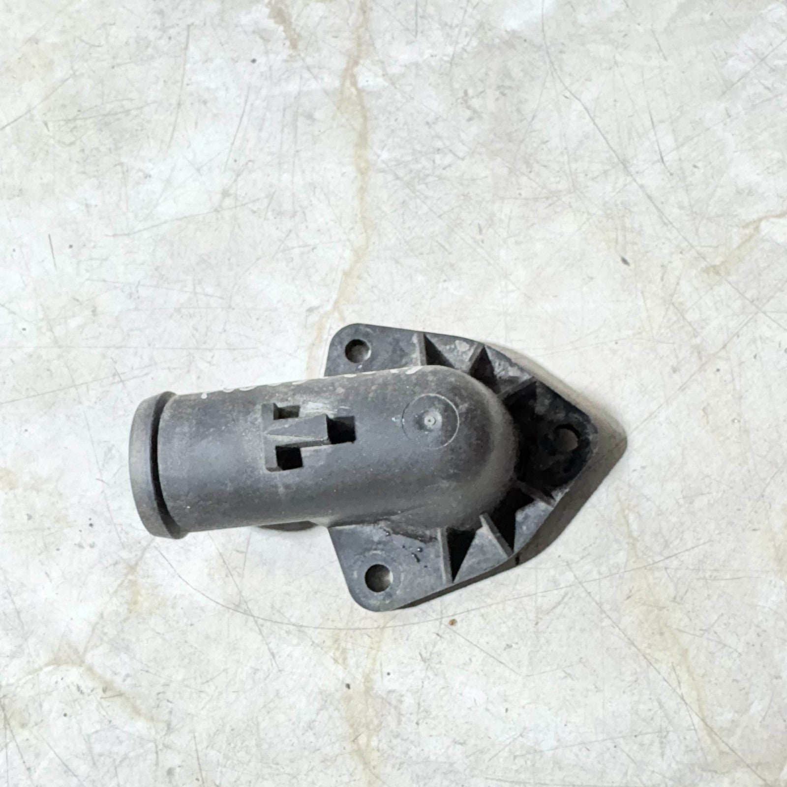 Ford Focus Mk3 Coolant Flange Thermostat Housing Cooling Water Outlet 2015-2018