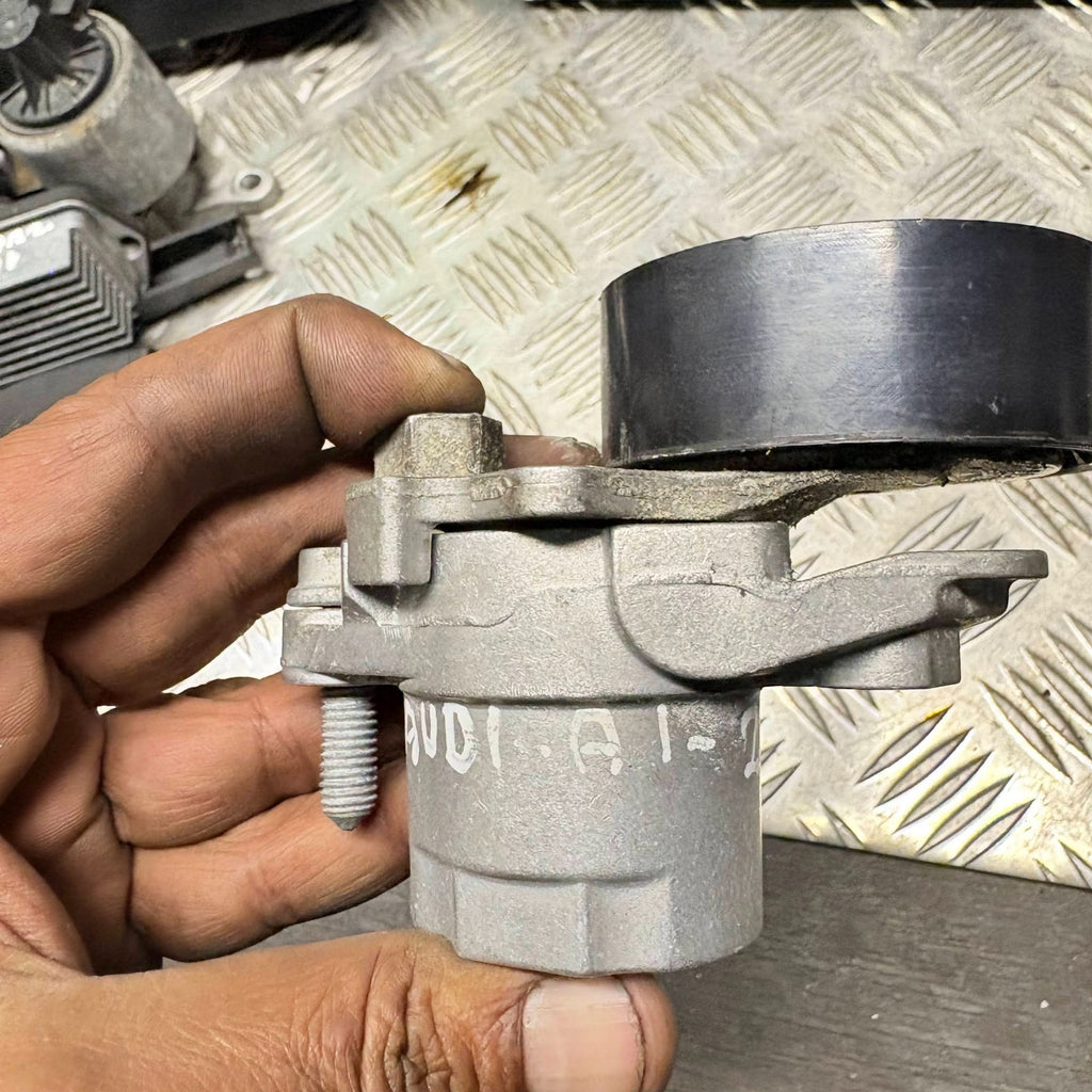 Audi A1 8X 1.0 TFSI CHZB Aux Drive Belt Tensioner 04E145299L 2015-2018