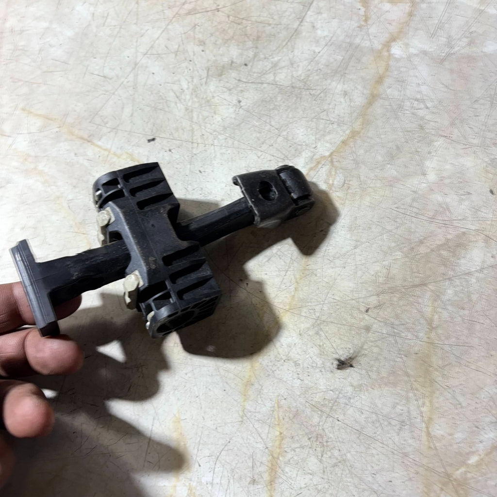 BMW 1 Series E87 04-11 Front Left Door Check Strap Brake Stopper 116i 118i 120i