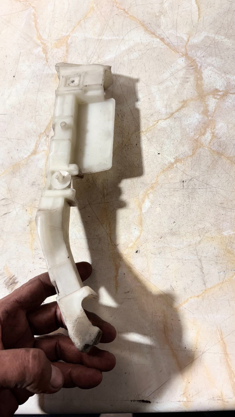 CHEVROLET CAPTIVA 2006-2010 PASSENGER SIDE FRONT LEFT BUMPER COVER SUPPORT RAIL