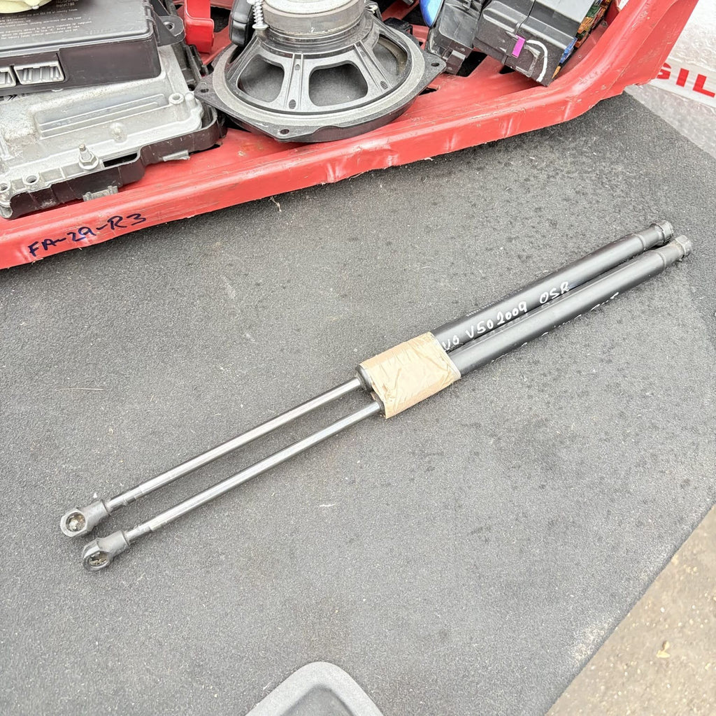 BMW E60 5er BONNET SPRING SHOCK STRUTS/7008745 D56070