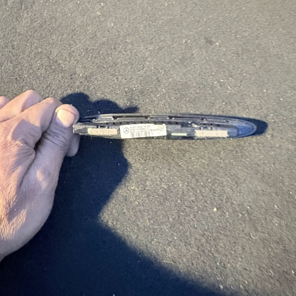 MERCEDES E CLASS REAR PARKING SENSOR DISPLAY A0015421923