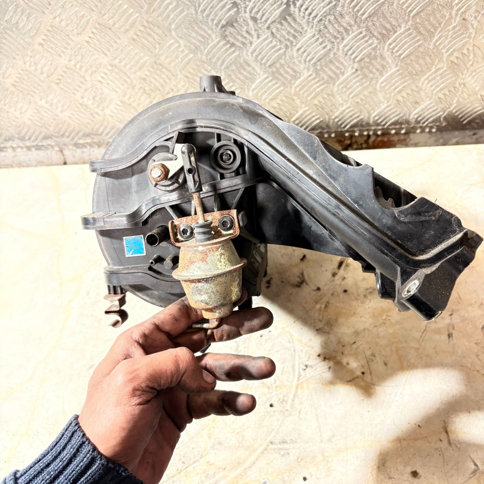 Chevrolet KALOS 2005-2009 1.4 PETROL INLET MANIFOLD 96452343