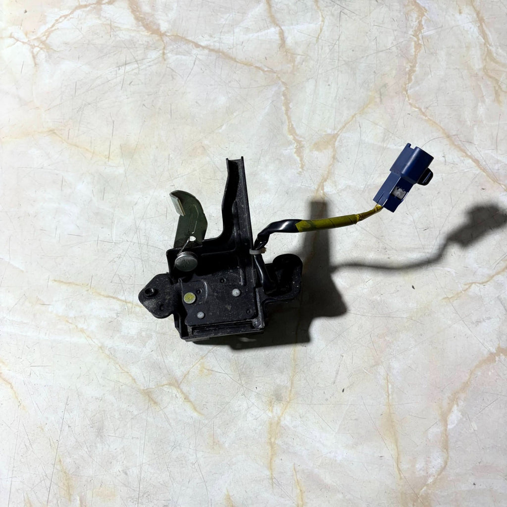 TOYOTA YARIS MK1 1999-2005 REAR TAILGATE BOOT LOCK LATCH MECHANISM CATCH