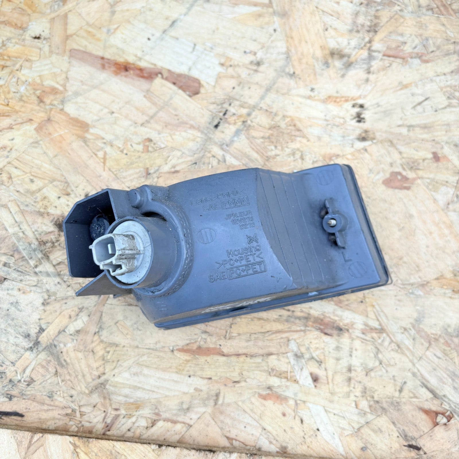 Left Front Direction Indicator Lamp TOYOTA RAV 4 2003