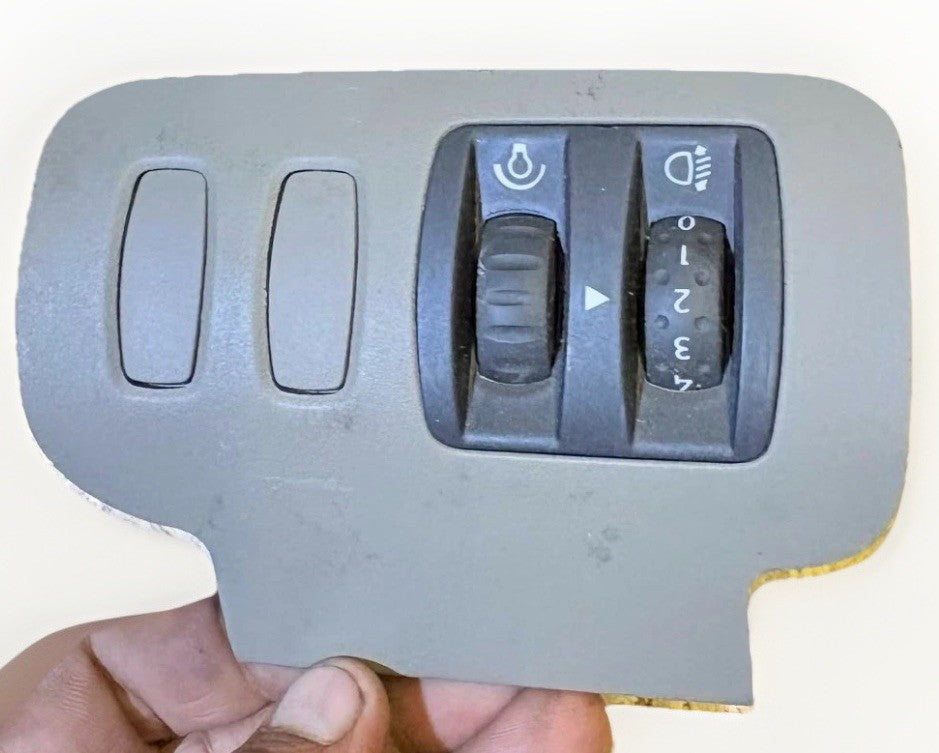 RENAULT SCENIC 2007 MK2 (2002-2008) HEADLIGHT ADJUSTER SWITCH 8200243296